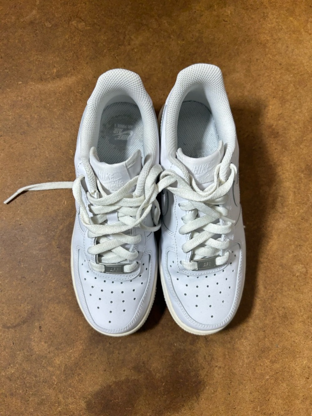 NIKE AF White Low-Top Air Force 1 Sneakers w/Box US 6.5 - Picture 8 of 12